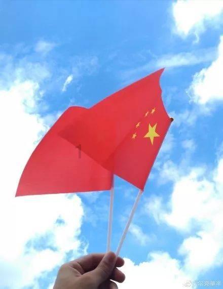看图片感觉这是同一人吗？游戏画面